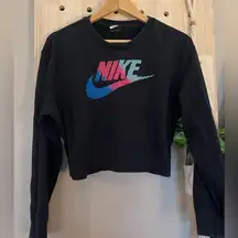 Nike Sportswear Sz MEDIUM Print-Logo swoop Cropped Sweatshirt Black super cute!