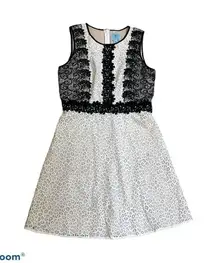 CeCe Black & White Sleeveless Floral Lace Eyelet Fit & Flare Dress Size 8