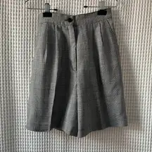 Bill Blass Blassport vintage houndstooth shorts, size 8