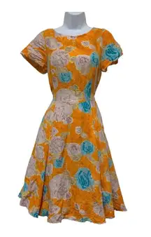 Preowned great condition   Tracy Reese Deconstructed Floral Dress. Features raw edge hems, cap sleeves, front pockets, bra friendly low back design, adjustable waist, full skirt, crinoline underlay, and center back zip. Excellent condition.