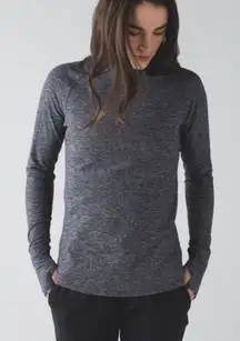 Lululemon Warm Your Core Long Sleeve Tee
Heathered Black