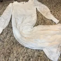 Elegant White Long Sleeve Dress