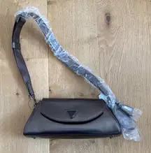 GUESS Shoulder Bag Faux Leather Bolena in Pewter Metallic