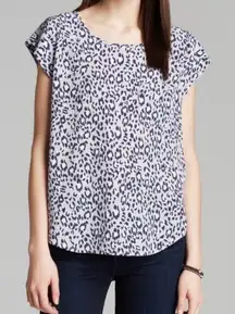 Joie 100% Silk Blue Grey‎ Leopard Rancher Blouse Top Womens Size S Short Sleeve