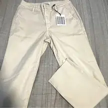 Pistola NWT size 27 cropped pants.
