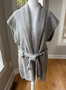 Lands’ End Light Gray Shaker Knit Shawl Collar Sleeveless Belted Sweater Vest L