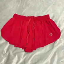 🩷 Red flowy running shorts