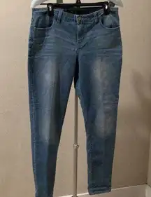 Jennifer Lopez skinny jeans