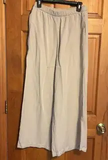 Zara women’s palazzo pants.  Work pants, beige.