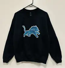 Detroit Lions sweatshirt!  black sequin bedazzled logo crewneck size medium!