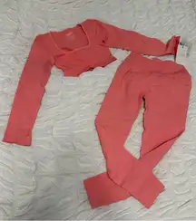 Bombshell Sportswear Seamless 2 piece set!