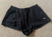 The North Face  Black Shorts Size XL Bin 176