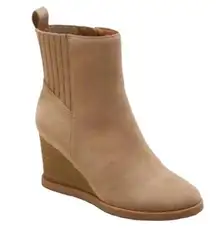 NWT Universal Thread SZ 8 Taupe Cypress wedge boots