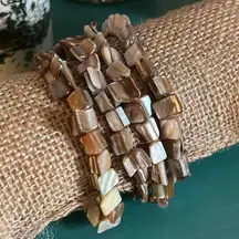 4 Piece Vintage Natural Mother of Pearl Shell Bead Stretch Bracelet Set