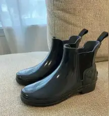 HUNTER • CHELSEA Refined Quilted Gloss Boots Slate Grey $185 size 5