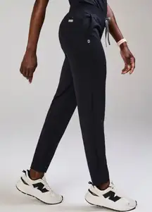 Sold!!!! FIGS Tena FORMx Slim Tapered Scrub Pants navy size 2X NWT