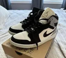 Nike Women’s Air Jordan 1 Mid