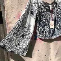 Raga Blue/White Bell Sleeve Top M