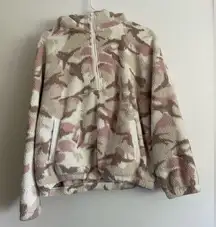 Gap  Sherpa quarter zip pink camo small