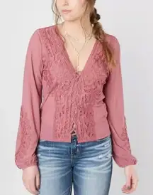 Gimmicks by Buckle mauve pink crochet lace up blouse