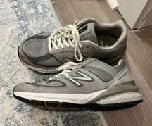 New Balance 990v5