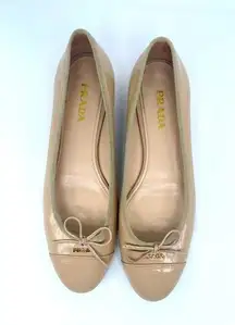 Prada Beige Tan Nude Patent leather logo embellished bow tie ballerina flats 39