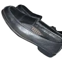 Hush puppies black loafer style slip ons!