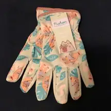 Pusheen gardening gloves NWT