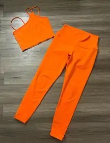 Alo Yoga Two-Piece Set Small Airlift High-Waisted Suit Up Leggings Sports Bra