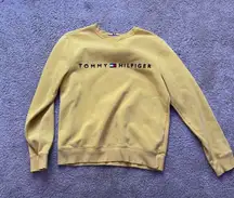 Yellow Vintage Tommy Hilfiger Sweater Pullover M
