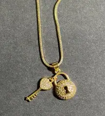 18k GF Italian Link/ Lock and Key Pendant