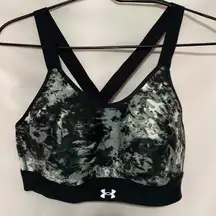 Under Armour Women's MEDIUM Black Sports Bra. GOOD CLEAN CONDITION