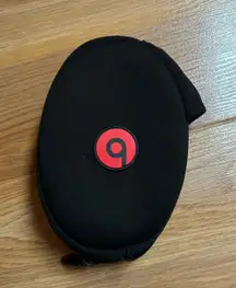 Beats Case Headphone Zipper Closure All Around