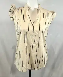 Ivory and black notched vneck short ruffle cap sleeve top size 6
