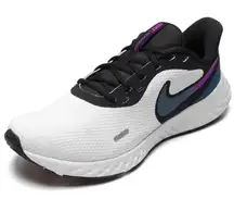 Nike Women's White, Black, and Purple Athletic Shoes