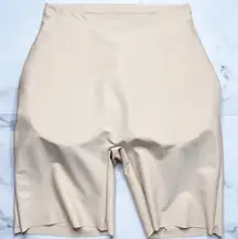 NWT Skims Body Butt Enhancing Padded Shorts