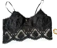 Elegant Black Lace Bralette with removable pads