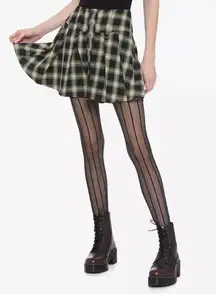 Hot Topic Mini Skirt Womens M Black Yellow Plaid Pleated Skater Academia Goth