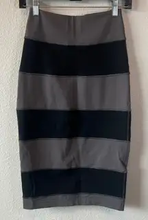 Lululemon Yoga Over Skirt Coal/Black Size 4