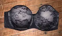 Victoria’s Secret Body black lace lined strapless 34D bra