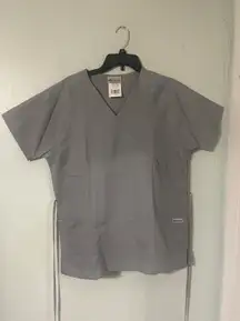 NWT Gray Scrub Top