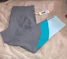 NWT Tangerine Color Block Capri, XL