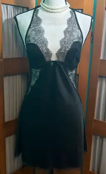 Victoria's Secret Elegant Black Lace Slip