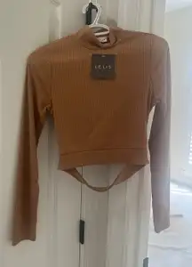 Cut Out Crop Shirt Medium 