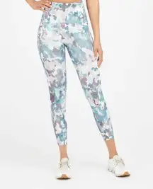 Spanx EUC  Booty Boost Active Printed 7/8 Leggings Blue Camo Medium