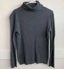 Peck & Peck Gray Ribbed Turtleneck Sweater