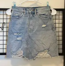 NWOT | Divided H&M women’s denim skirt — size 0‎