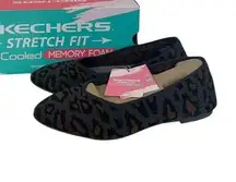 SKECHERS Knit CLEO Claw-Some Memory Foam Slip-On Flats Shoes Gray Animal Print 7