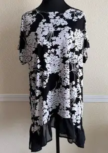 Floral Drama Ruffle Hem Tunic Cato Large Black White Blouse Modest Chic Career