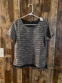 NWT Belle by Belldini women's short sleeve blouse size small. Stripped Q36